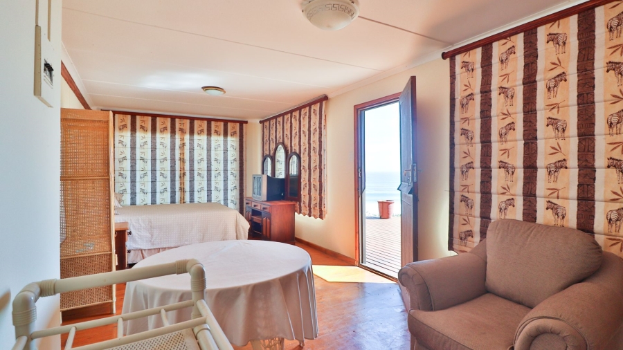 10 Bedroom Property for Sale in Dana Bay Western Cape